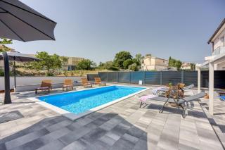 Villa Manda with Private Pool - Rovinjsko Selo - 8