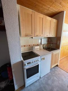 Studio centre station avec balcon - idéal couple ou famille de 4 - 2