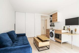 Pick A Flat's Apartment in Place des Ternes - Boulevard Gouvion-Saint-Cyr - Paris - 8