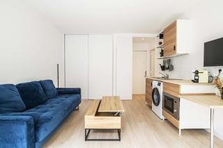 Pick A Flat's Apartment in Place des Ternes - Boulevard Gouvion-Saint-Cyr - Paris - 7