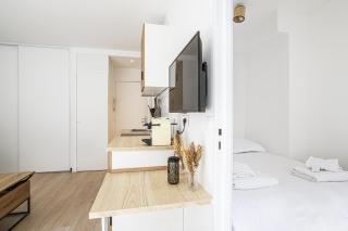 Pick A Flat's Apartment in Place des Ternes - Boulevard Gouvion-Saint-Cyr - Paris - 5