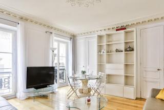 Appartement Quartier Champs-Élysées 3 - 8