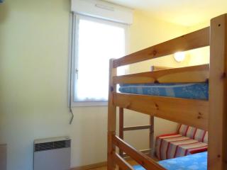 Arette: Apt 4 pers. au pied des pistes avec balcon, parking, ascenseur - FR-1-602-100 - 5