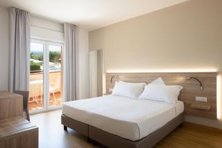 Lu' Hotel Porto Pino - Sant'Anna Arresi - 5