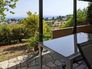 Spacious Holiday House with Shared Pool - Chaniotis - 3