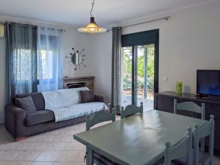 Spacious Holiday House with Shared Pool - Chaniotis - 9