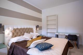 Kalbia Rooms managed by HolyDaisy - Renovated, functional, intimate and more - 6