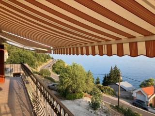 Apartment Lina - Pool and Sea View - Starigrad-Paklenica - 3