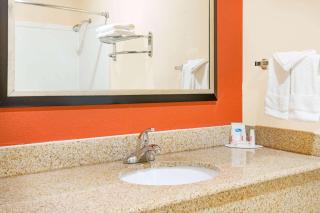 Travelodge by Wyndham Enid - Enid - 5