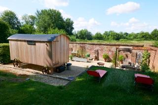 Hut64 - Shootend - 7