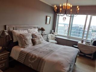 Romantic room in brussels sky - 9
