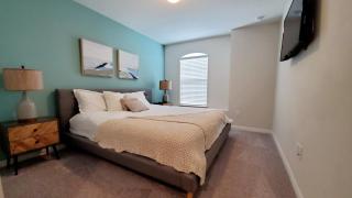 5BR Pool Home for 12 in Luxe Resort by Disney, Universal & All Theme Parks - Kissimmee - 4
