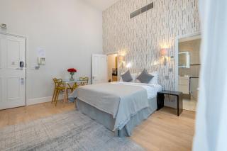 17 Hertford Street - London - 6