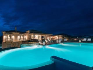 Villa in Peloponnese by Sandy Beach & Pool - 9