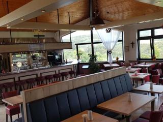 Chalet in Gerolstein forest holiday park - Hinterhausen - 5