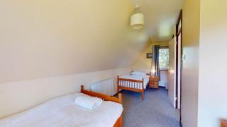 87 Strawberry Hill, Tolroy Manor - 2