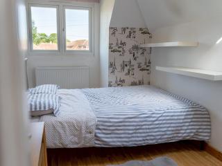 Pass the Keys Charming 3 bed house with parking and large garden - 2