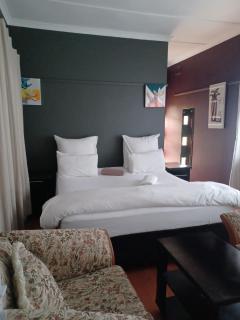 Mino Guest House - Pietermaritzburg - 9