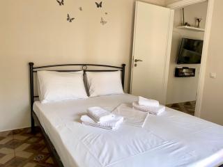 Dafni's home is in 200m to metro Ag Ioanis - 1