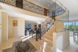 House by the Harbor - Sydney - 9