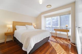 House by the Harbor - Sydney - 1