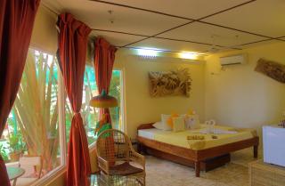 Deep Forest Garden Hotel - 1
