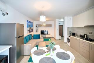 Azurre Apartment Spa and Pool Beach Resort - Mamaia - 9