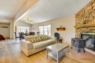 Tranquil Maricopa Retreat with Pool and Hot Tub - 8