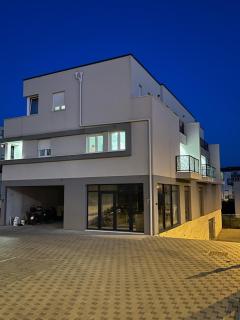 Apartmani Kaja - Kaštela - 1