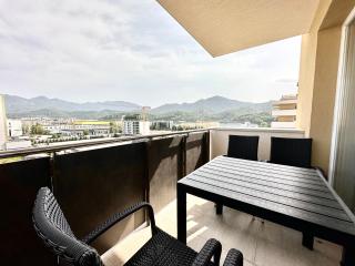 Urban Plaza Astra - Rise Private Apartments & Suites - Braşov - 2