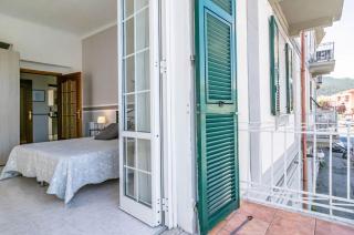 Migliarina Station Comfy Apt w/ Balcony - La Spezia - 6