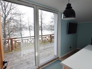 Holiday home with sauna and hot tub, directly at the lake - Stare Czaple - 2