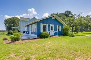 Waterfront Vacation Rental Home on Newport River! - Beaufort - 0