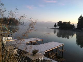 Lakefront retreat house - Sumner - 9