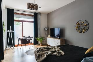 90sqm 2BR Design Gem - outdoor terrace - 6