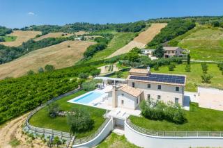 Villa Amore di Ada - Modern Design Villa - AirCo, Private Pool & Near The Beach - Monterubbiano - 3