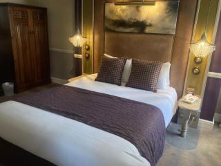Saracens Head Hotel by Greene King Inns - 5