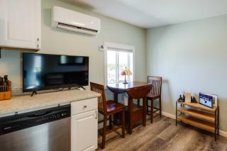 Dog-Friendly Anacortes Retreat with Shared Hot Tub! - Anacortes - 3