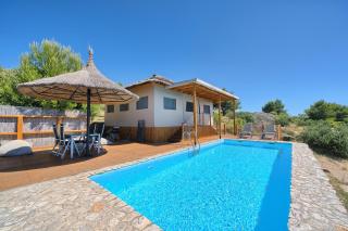 Golden Haven Luxe Glamp Resort - Murter - 4