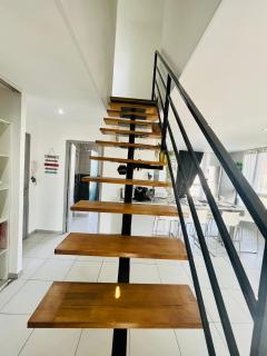 SUPERBE DUPLEX DESIGN NEUF 2 CHAMBRES, CLIMATISE TOUT CONFORT, FACILE D,ACCES STATIONNEMENT GRATUIT - Marsiglia - 8