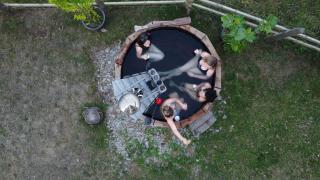 Airstream, vintage American caravan & Hottub - 9