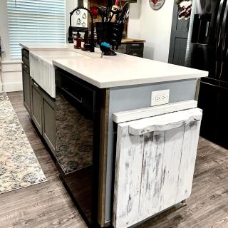 Pet Friendly Graham 2 Bedroom Home Christmas 365 at The Mistletoe Farm - 2