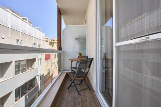 Private Apartment minutes to Sliema Malta, 2 AC's, Netflix - Il-Gżira - 4