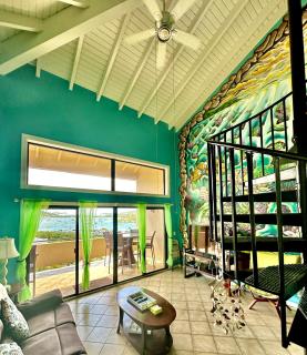 Harbor View 2bed 1bath Loft In Downtown Red Hook! - - 0