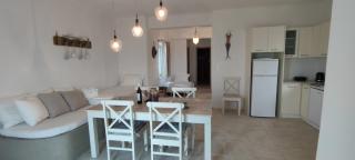 White house with sea view (number 2) - 1