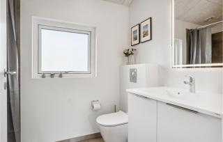 4 Bedroom Pet Friendly Home In Hadsund - 8