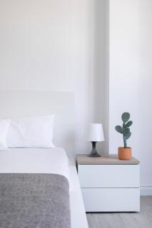 Charming room with balcony - Alicante - 6