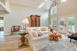 Expansive Georgetown Home with Decks and Fire Pit! - Georgetown - 7