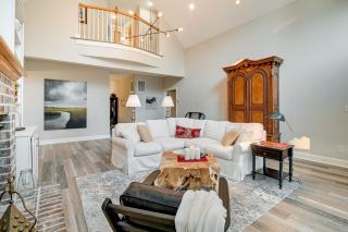 Expansive Georgetown Home with Decks and Fire Pit! - Georgetown - 6
