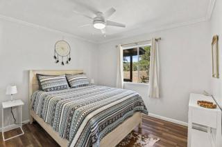 Newly Remodeled Pet Friendly Strawberry Cabin - Pine - 8